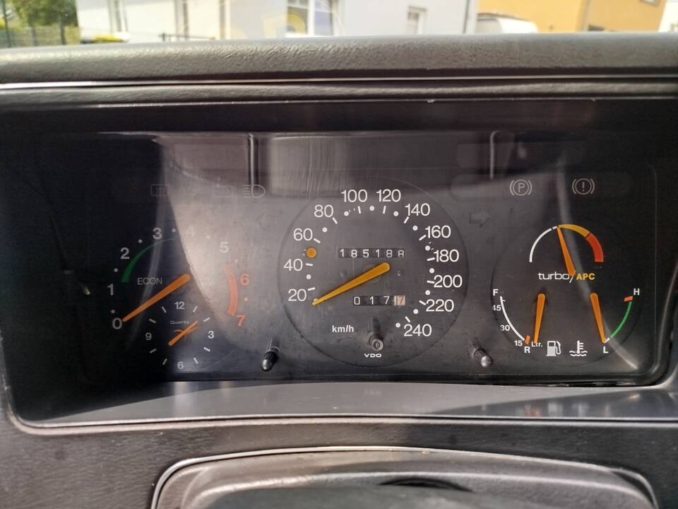 Image 34/51 of Saab 900 Turbo (1991)