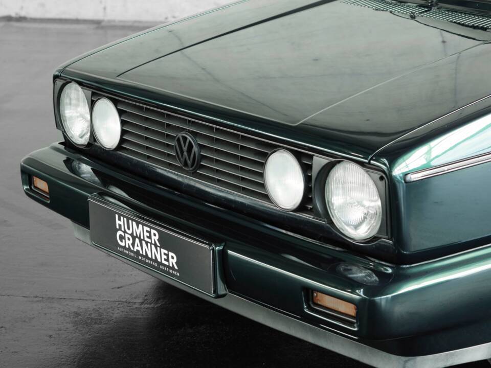 Image 10/36 of Volkswagen Golf Mk I Convertible 1.8 (1993)