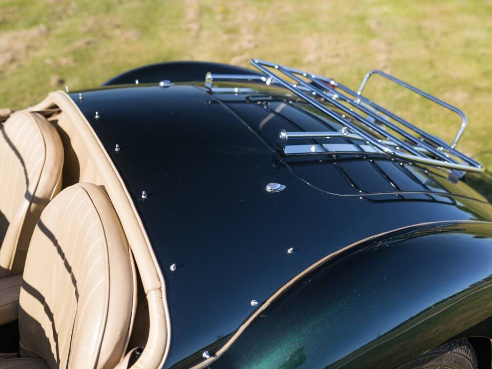 Image 4/38 of MG MGA 1500 (1958)