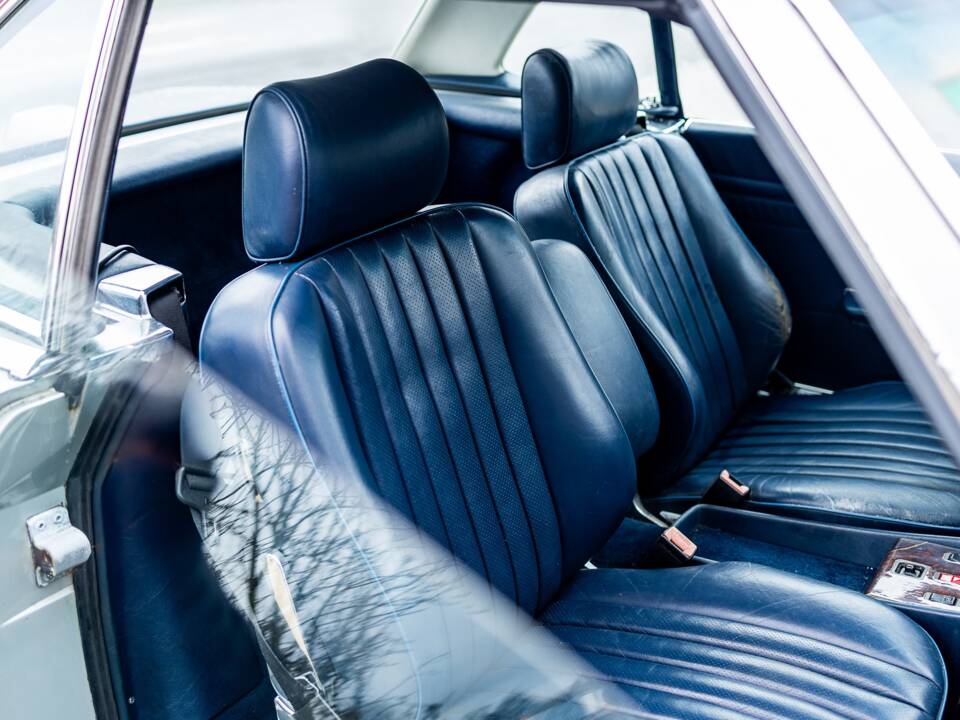 Image 28/31 of Mercedes-Benz 560 SL (1987)