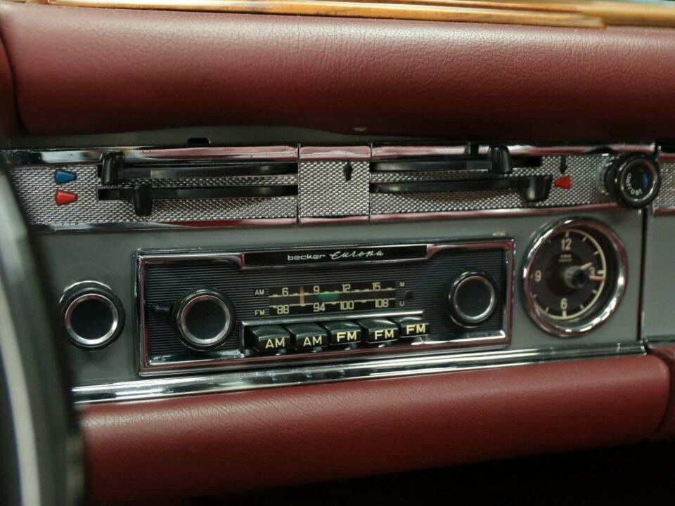 Bild 16/50 von Mercedes-Benz 250 SE (1968)