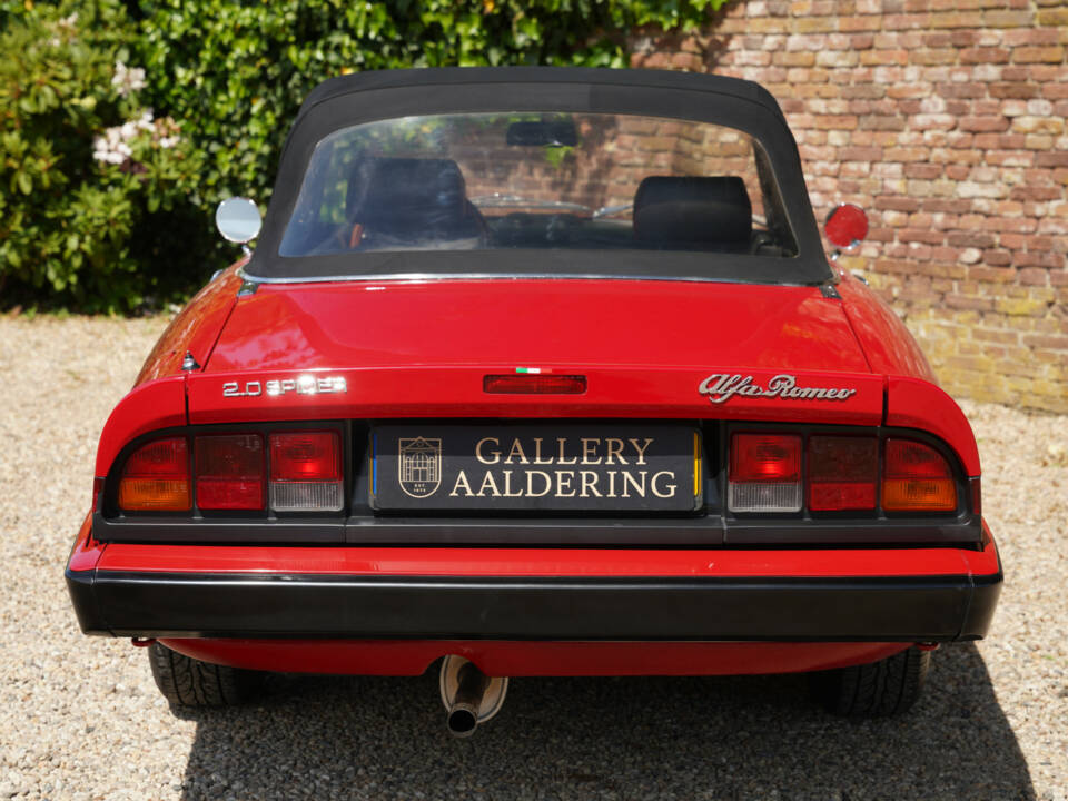 Image 6/50 of Alfa Romeo 2.0 Spider (1990)
