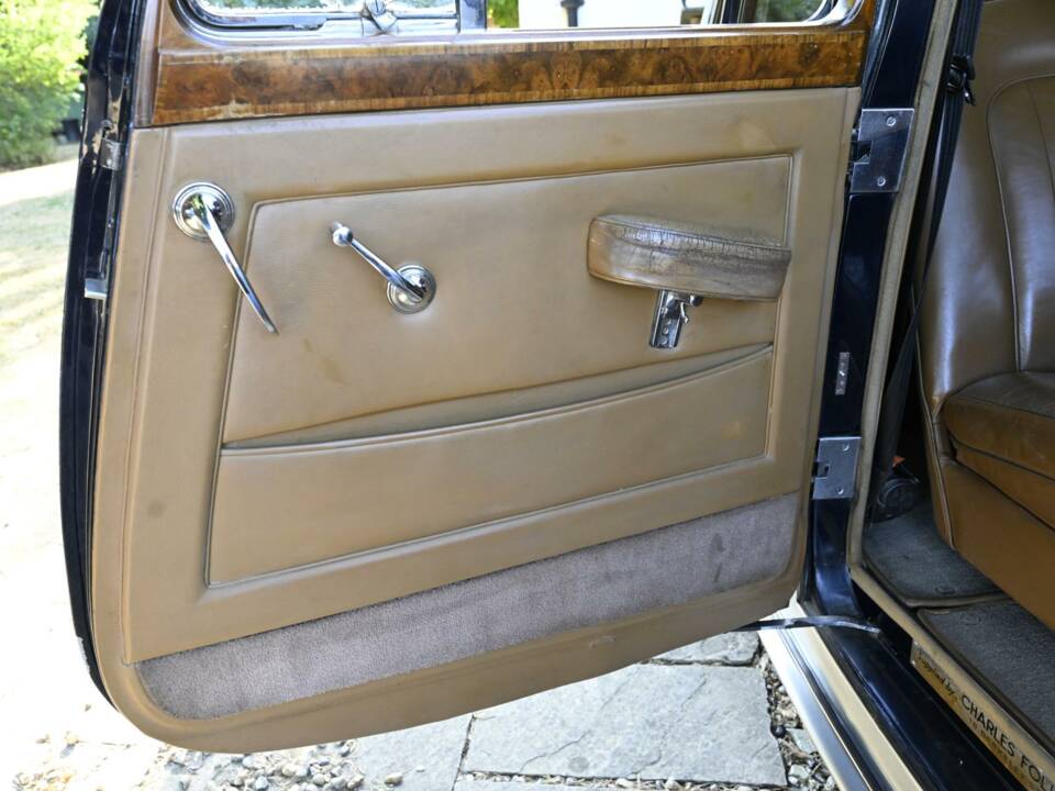 Bild 44/50 von Bentley R-Type Park Ward (1953)