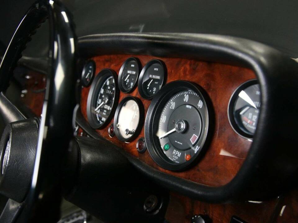 Image 26/50 de Bristol 411 Mk. I (1970)