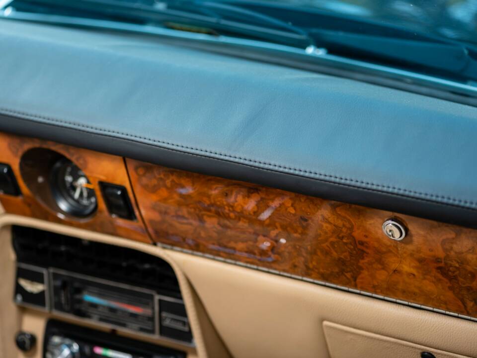 Bild 39/50 von Aston Martin V8 Volante (1979)