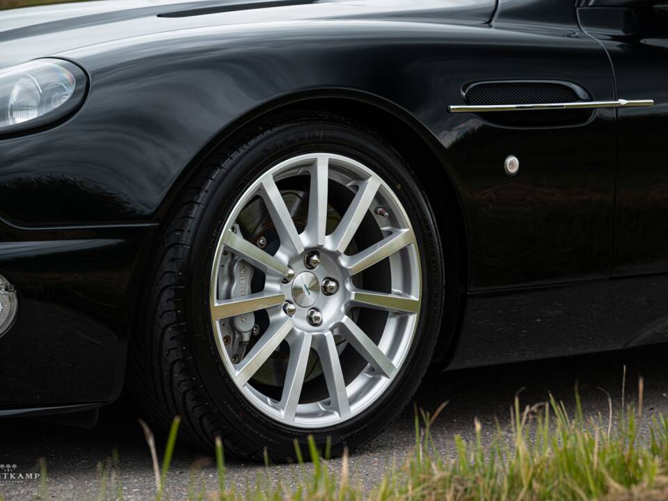 Image 9/23 de Aston Martin V12 Vanquish S Ultimate Edition (2007)