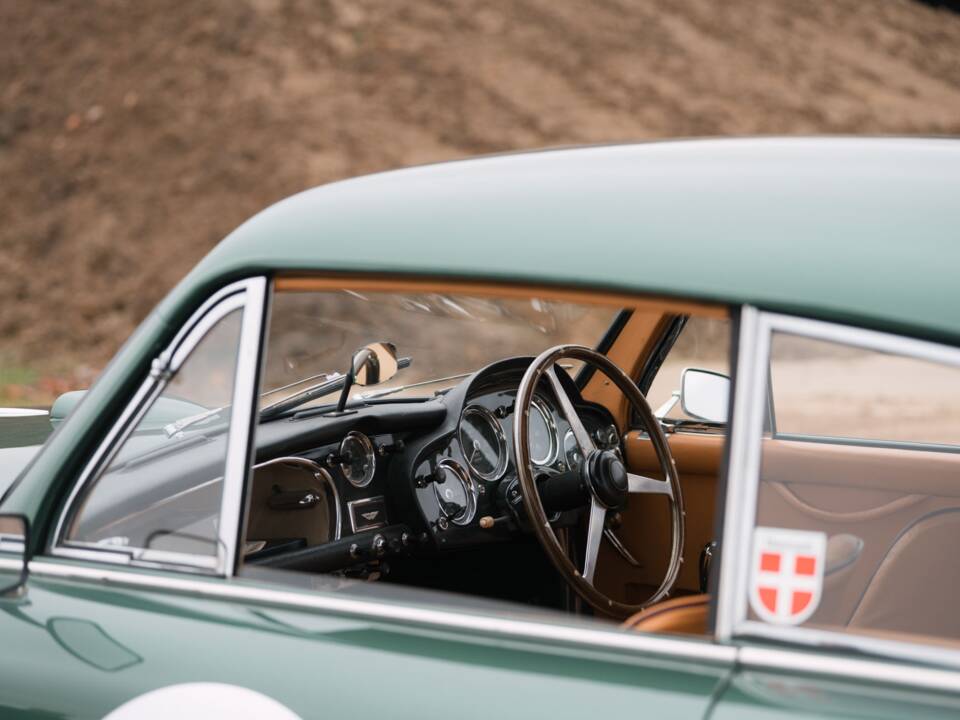 Image 8/31 of Aston Martin DB 2/4 Mk III (1958)