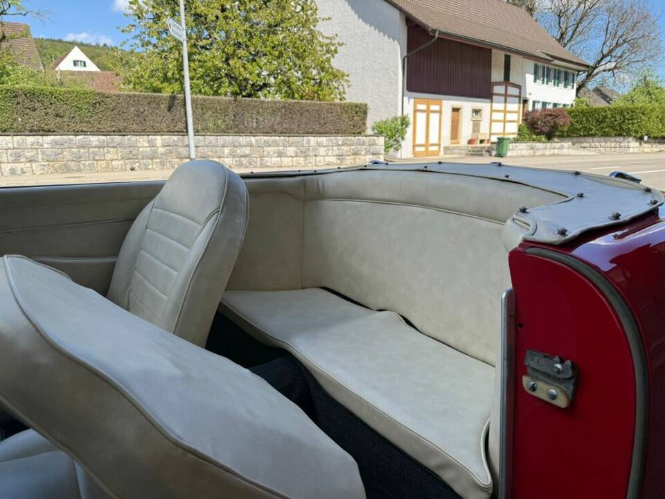 Image 9/20 of Alfa Romeo 2000 Spider (1961)