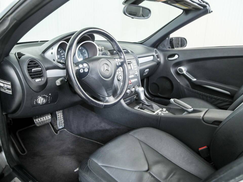 Afbeelding 11/50 van Mercedes-Benz SLK 200 Kompressor (2007)