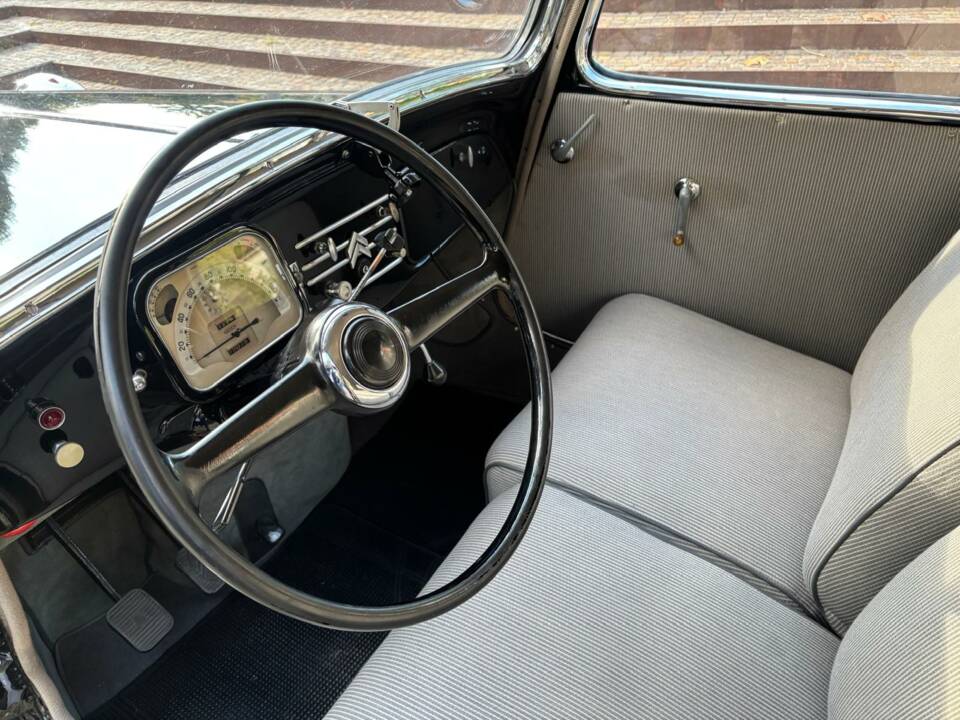 Bild 5/7 von Citroën Traction Avant 11 BL (1952)
