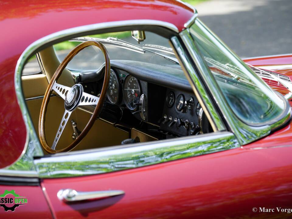 Afbeelding 31/57 van Jaguar E-Type 3.8 (1964)