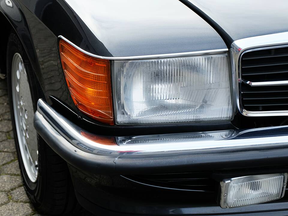Immagine 27/43 di Mercedes-Benz 300 SL (1987)