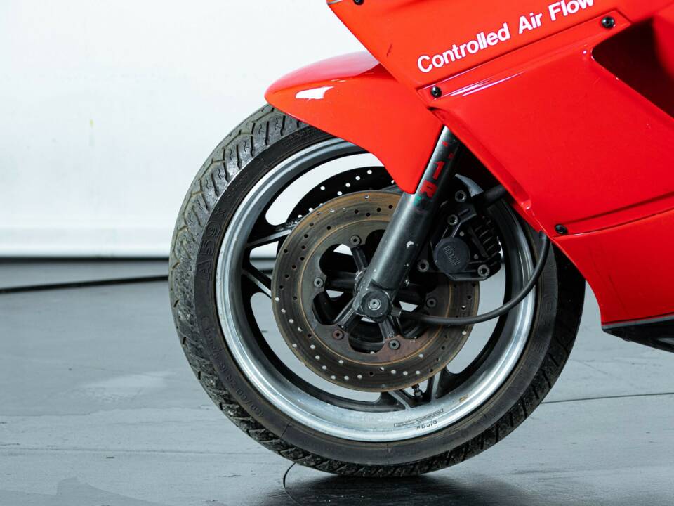Image 17/50 de Ducati 750 Paso (1987)