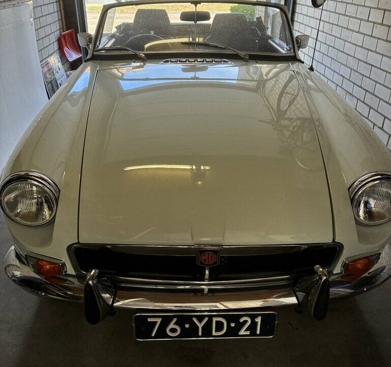 Afbeelding 3/8 van MG MGB (1973)