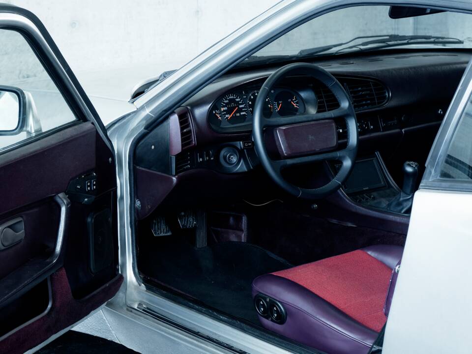 Imagen 24/43 de Porsche 944 S (1988)