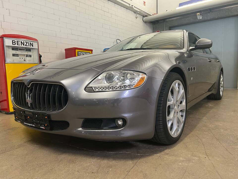 Image 2/19 de Maserati Quattroporte S 4.7 (2009)