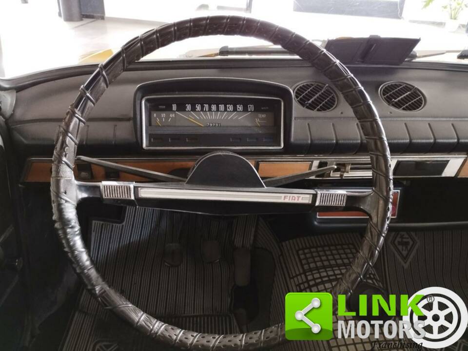 Image 7/10 de FIAT 124 (1974)