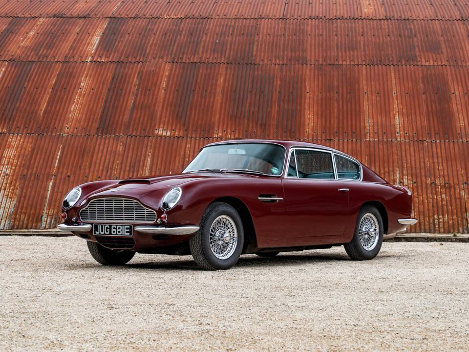 Bild 1/39 von Aston Martin DB 6 (1967)