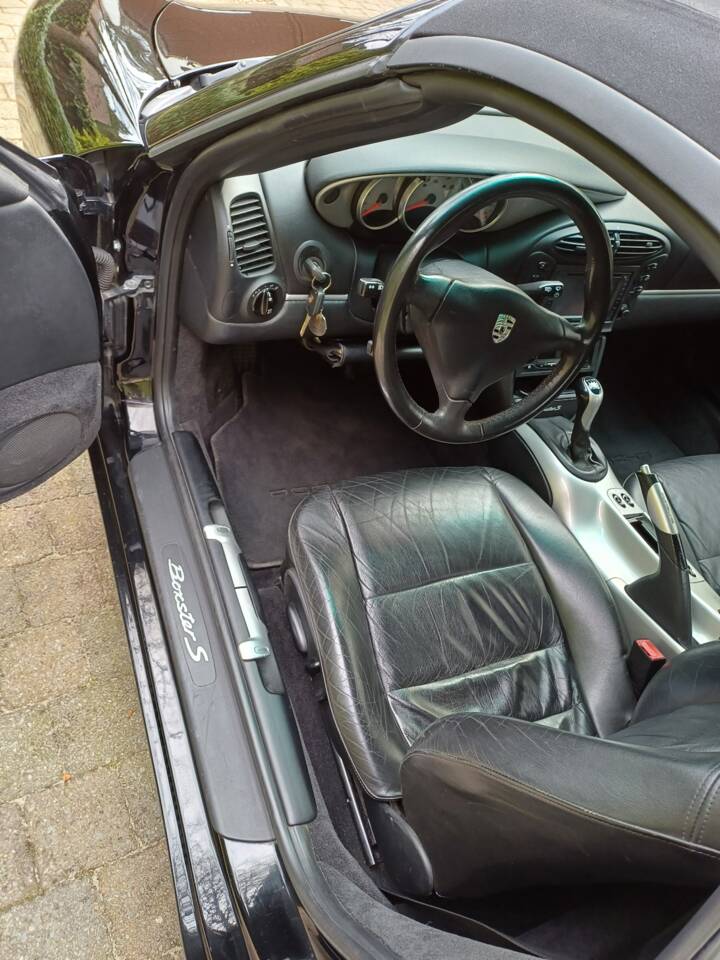 Image 29/82 of Porsche Boxster S (2000)