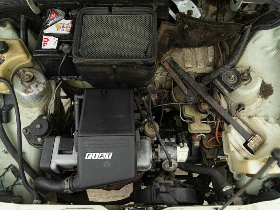 Bild 43/44 von FIAT Panda 4x4 1,0 (1987)