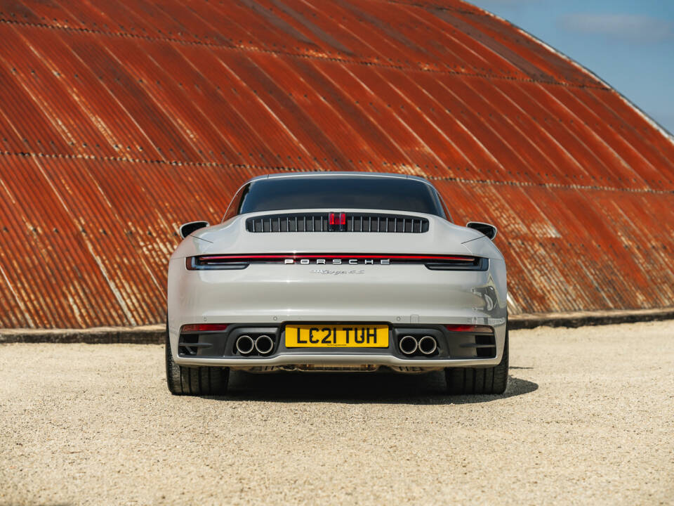 Imagen 11/33 de Porsche 911 Targa 4S (2021)