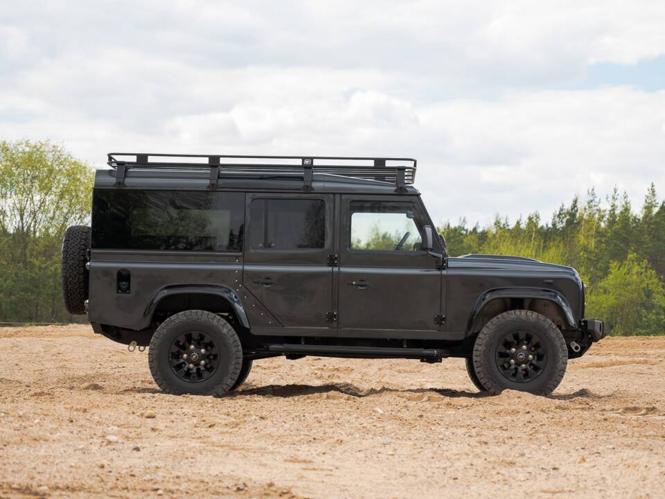 Image 13/41 of Land Rover Defender 110 (1992)