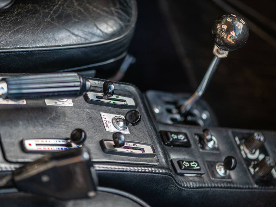 Image 29/50 of Ferrari 512 BB (1980)