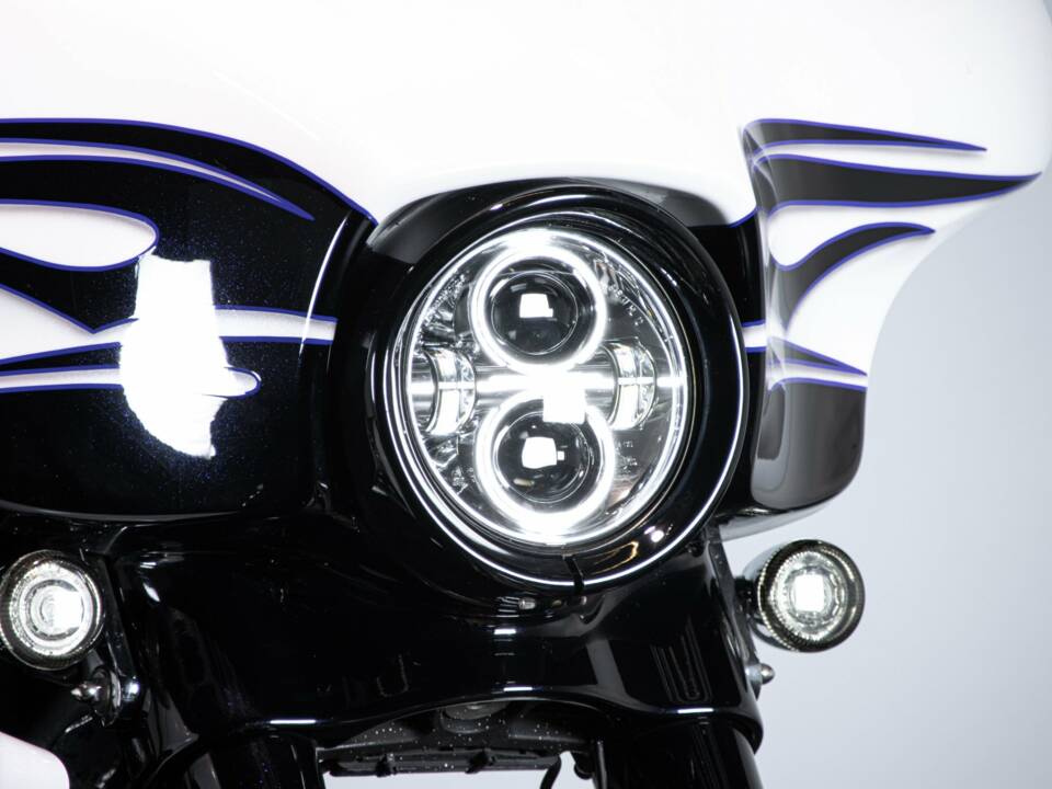 Bild 34/50 von Harley-Davidson DUMMY (2015)