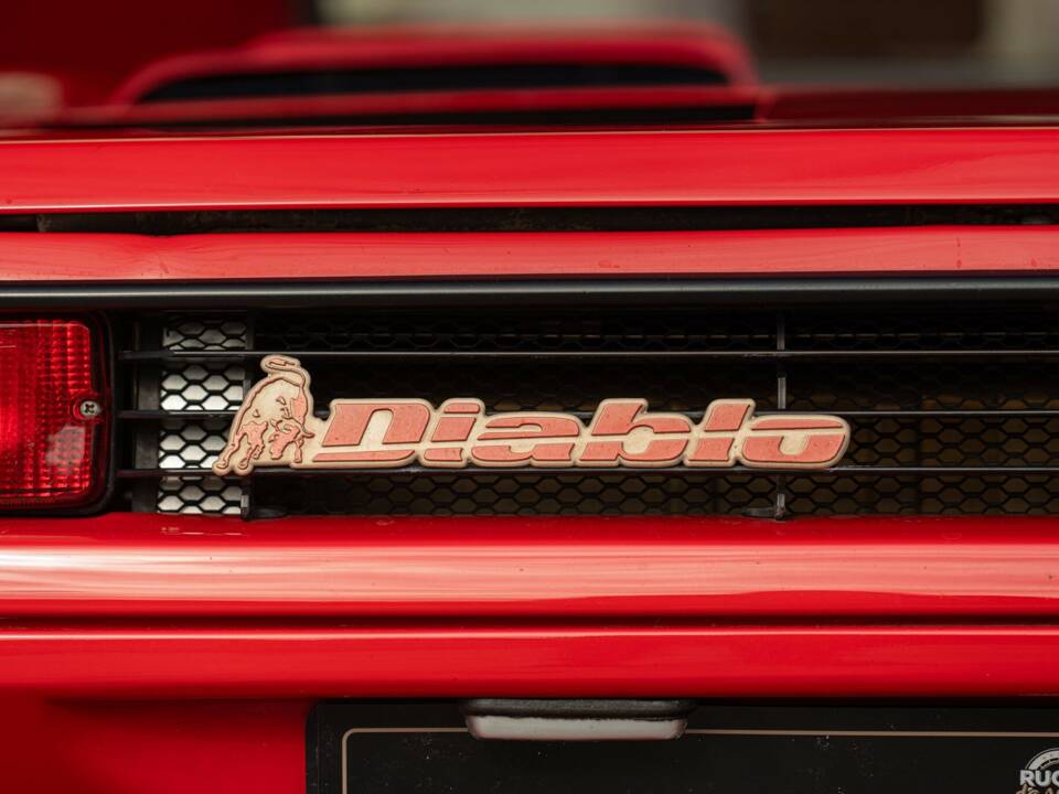 Obraz 35/50 pojazdu Lamborghini Diablo VT (1993)