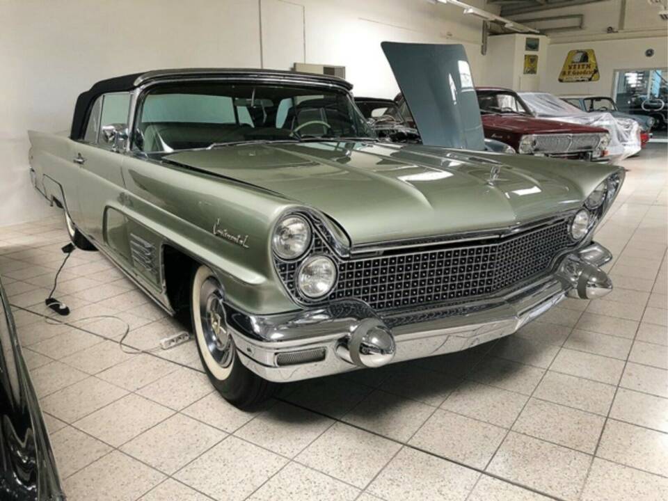 Bild 3/15 von Lincoln Continental Mk V Convertible (1960)