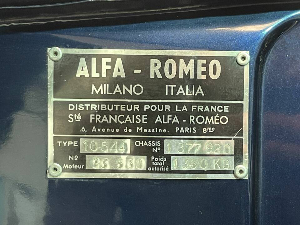 Imagen 12/12 de Alfa Romeo 1750 GT Veloce (1970)