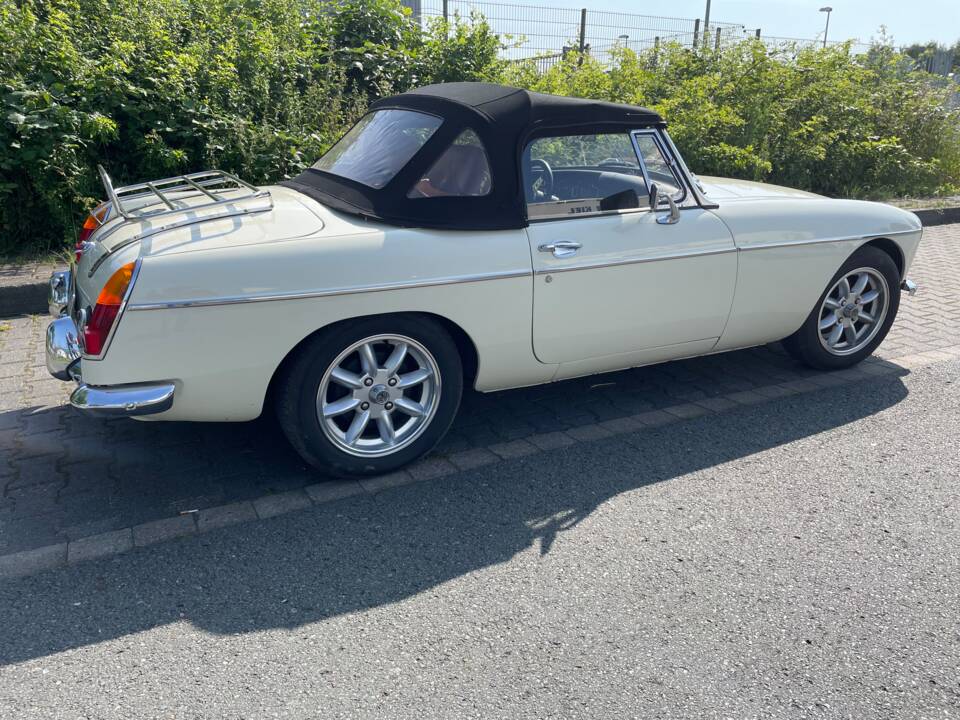 Bild 28/44 von MG MGB (1971)