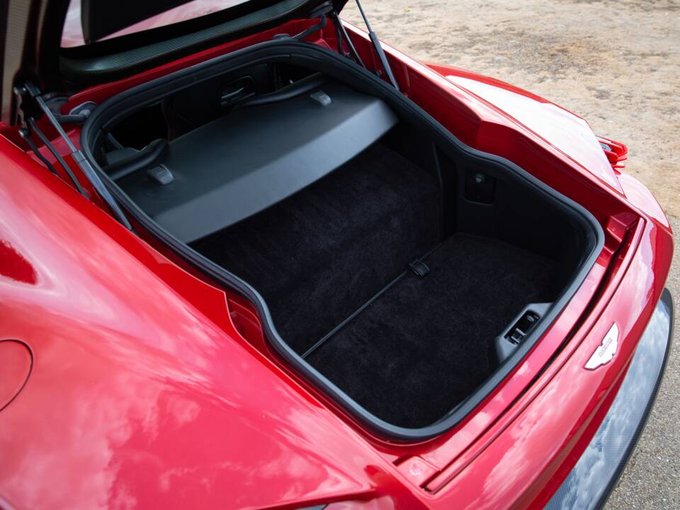 Image 9/80 of Aston Martin Vanquish Zagato (2017)