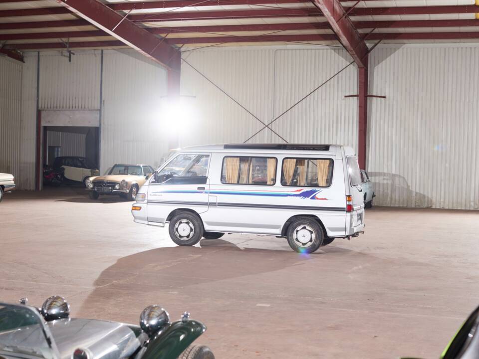 Bild 11/65 von Mitsubishi L300 (1993)