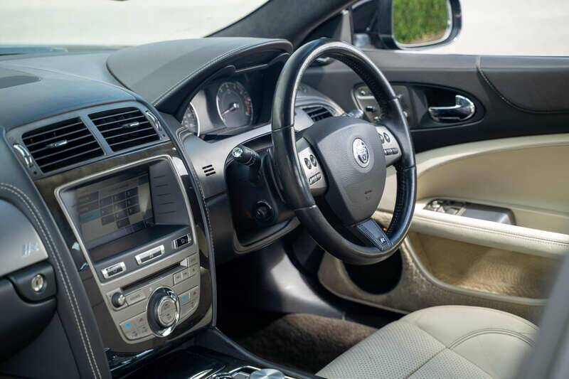 Afbeelding 25/37 van Jaguar XKR (2009)