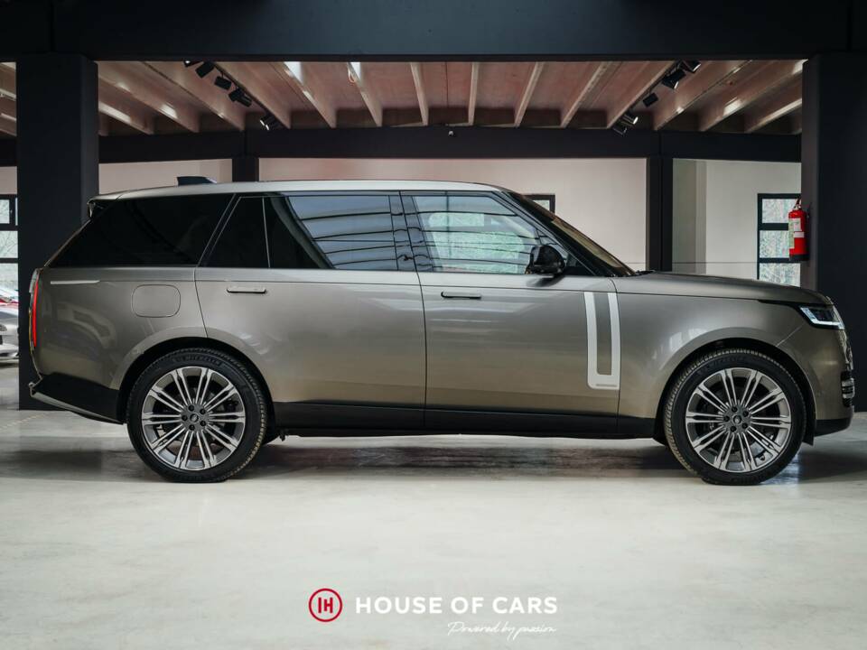 Image 5/25 of Land Rover Range Rover D350 (2022)