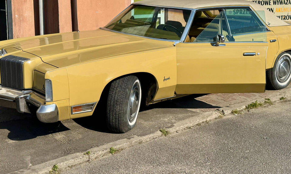 Imagen 1/5 de Imperial Le Baron Hardtop Coupé (1973)