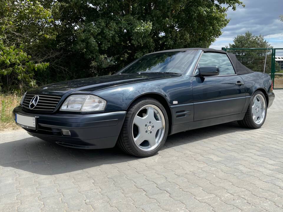 Afbeelding 2/10 van Mercedes-Benz SL 320 (1998)