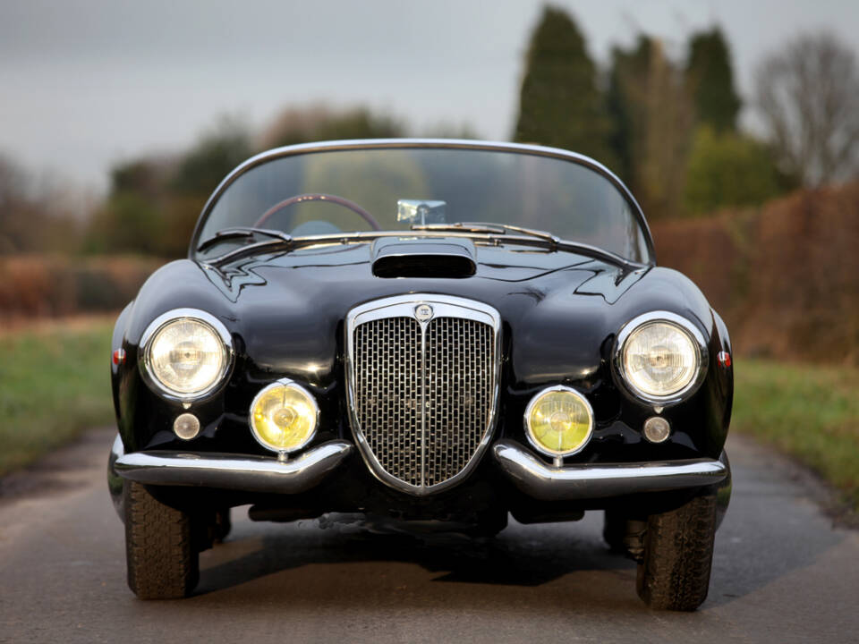 Image 2/25 of Lancia Aurelia B24 Spider &quot;America&quot; (1955)