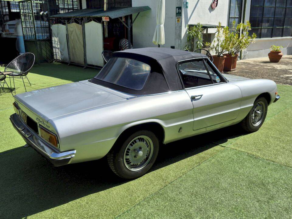 Afbeelding 44/63 van Alfa Romeo Spider 1300 (1976)