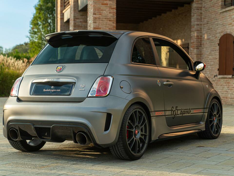 Imagen 18/50 de Abarth 695 Biposto (2016)