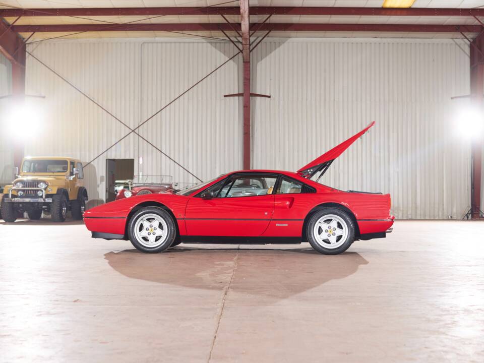 Image 71/79 of Ferrari 328 GTB (1985)
