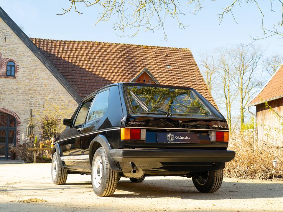 Bild 3/54 von Volkswagen Golf Mk I GTI 1.6 (1980)