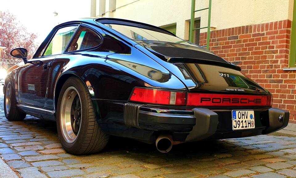 Image 4/64 de Porsche 911 SC 3.0 (1978)
