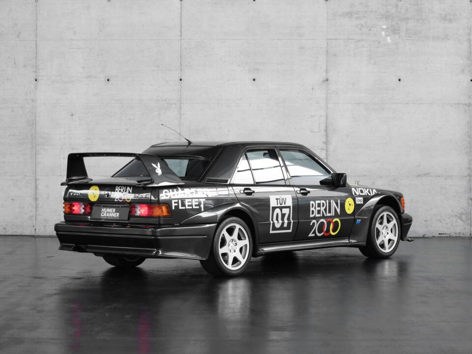 Imagen 8/50 de Mercedes-Benz 190 E 2.5-16 Evolution II (1990)