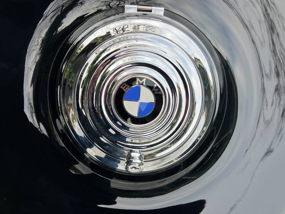 Imagen 10/31 de BMW 327 (1939)