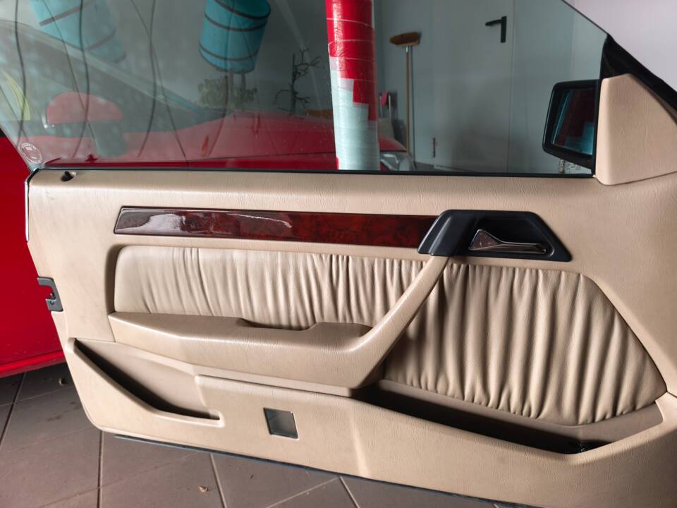 Image 20/22 of Mercedes-Benz E 220 (1996)