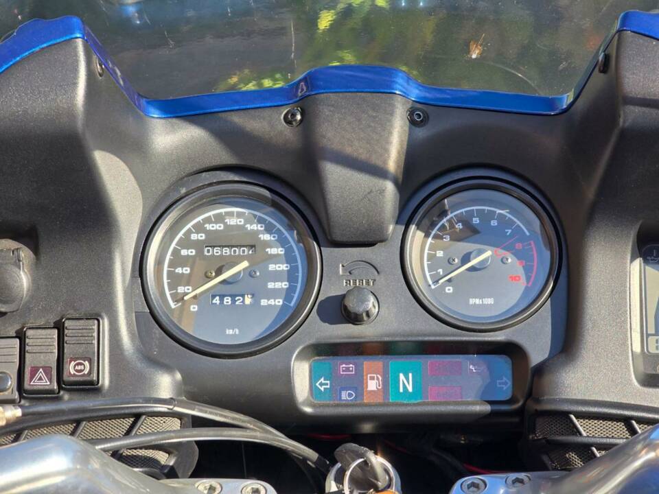 Immagine 14/30 di BMW R 1100 RT (1997)