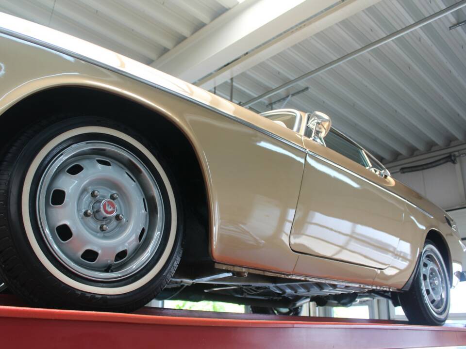 Image 10/50 de Volvo 1800 E (1972)