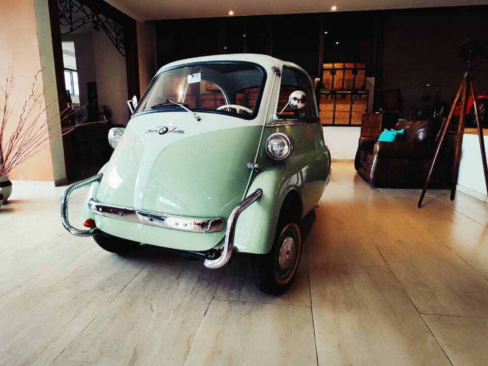 Image 8/8 de BMW Isetta 300 (1961)